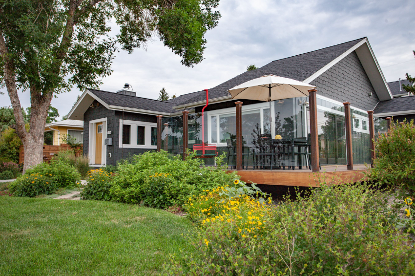 Absaroka Sunrise, one of our Livingston Montana accommodations.